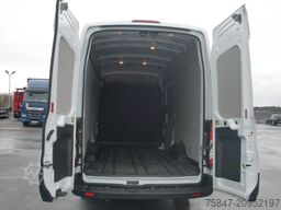 Ford Transit Trend 350 L4H3 Parktronic