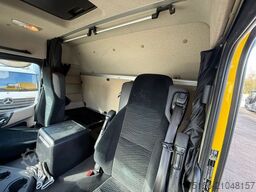 MERCEDES-BENZ ANTOS 2540 L Kühlkoffer 8,2 m LBW 2 T*CARRIER