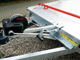 Vezeko IMOLA 30.43 RACE MASTER | HANDSEILWINDE 502X209CM 3000KG AUTOTRAILER