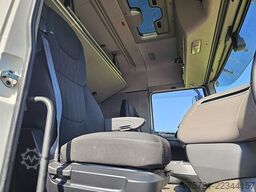 DAF XF 480 6x2*4