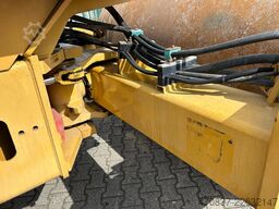 CATERPILLAR CS - 563 E / Walzenzug / 6 Zylinder / Planiersch