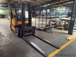 Jungheinrich TFG 30 /316 ZT - Gasstapler