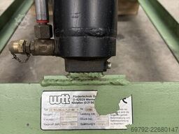WTT Hubtisch mit Rollenförderer