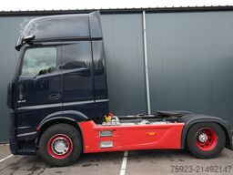 Mercedes-Benz Actros 1945 GigaSpace tractor unit