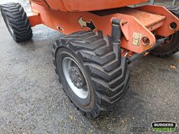 JLG 800AJ