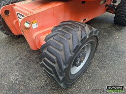 JLG 800AJ