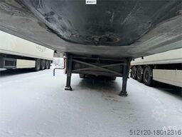 Schmitz Cargobull closed semi trailer w/ refrigerator/freezer unit