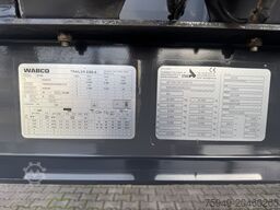 Stas S300CX U-Rockstar 25,9m³, Liftachse