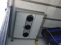 Schmitz Cargobull 3 AXLE FRIGO TRAILER WITH THERMO KING SLX I BI-...