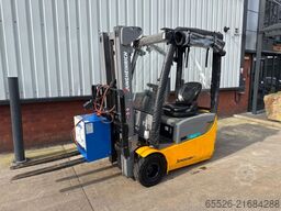 Jungheinrich EFG 113 SP / 1487 Std. / Gewicht 2950 Kg