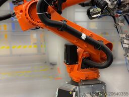 KUKA KR70 R2100 aus Vorführanlage
