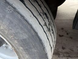 Zaslaw d-651 (DRUM BRAKES / FREINS TAMBOURS)