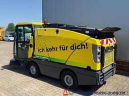Johnston Bucher Johnston Sweeper CX202 mit EURO 6 Klima