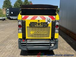 Johnston Bucher Johnston Sweeper CX202 mit EURO 6 Klima