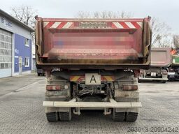 MERCEDES-BENZ Arocs 3243 8x4 Kipper Schwarzmuller Bordmatik