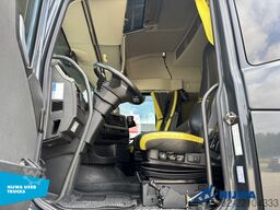 Volvo FH16 750 6x2/4 i.c.m. KWB P3 oplegger met Hiab ...