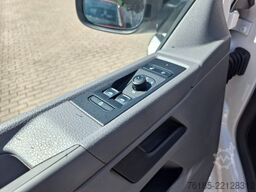 VOLKSWAGEN T6.1 9-Sitzer-Stoff  1. Hand Klima