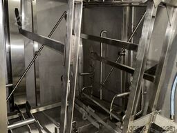 IWM Industrial Washing Machines Dolav and tote bin washer