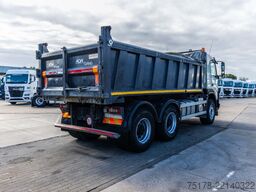 VOLVO FMX 460 - TIPPER / TRACTOR