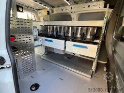 VOLKSWAGEN CADDY MAXI REGALS. TEMP. 4MOTION DACHTRÄ. KLIMA