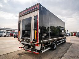 RENAULT D250 16T.- 36000 KM +DHOLLANDIA 2T.