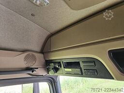 MERCEDES-BENZ ACTROS 1843