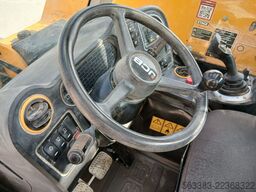 JCB 525.60