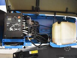 Genie S45 Trax