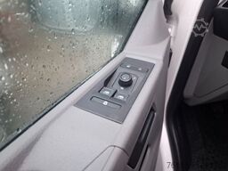 VOLKSWAGEN T6.1  9-Sitzer-Stoff   1. Hand Navi / Klima