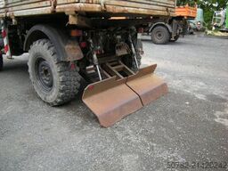 UNIMOG Unimog U1250 mit Kran