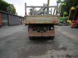 MERCEDES-BENZ Unimog U1250 mit Kran MKG 105