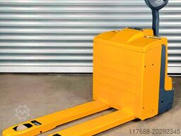 Jungheinrich EJE 118. - Service Neu - nur 2287 Std-Batterie 90%