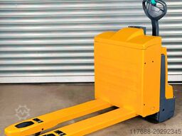 Jungheinrich EJE 118. - Service Neu - nur 2287 Std-Batterie 90%