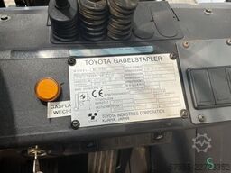 Toyota 02-7 FG 40