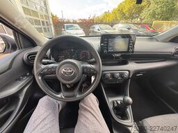 TOYOTA Yaris Basis /  12x Fahrzeuge verfügbar