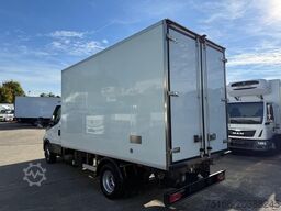 IVECO DAILY 72-180 FLEISCH-Kühlkoffer+2 Rohrbahnen