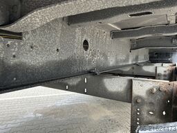 Schmitz Cargobull SCB S3B / Box / BPW Drum / NL Trailer