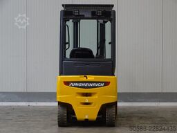 Jungheinrich EFG320