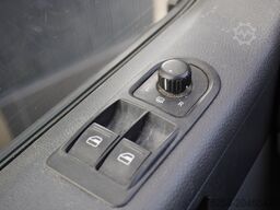 Volkswagen Transporter 2.5 TDI 130PK AUTOMAAT - Airco - Ra...