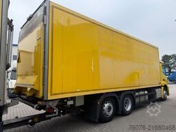 MERCEDES-BENZ 2540 LL 6x2/4 Kühlkoffer 8.2m LBW 2,5t  Carrier