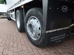 Mercedes-Benz ANTOS 2830 Kraanwagen open Laadbak Fassi F295 +...