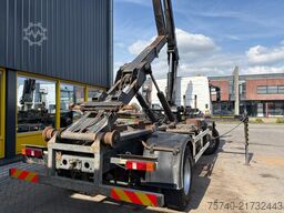 Mercedes-Benz ATEGO 1823 + HIAB-102-S 2 + HAAK SYSTEEM