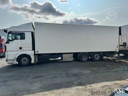 MAN TGX 26.480 6x2 box truck w/ Bussbygg box and lift.