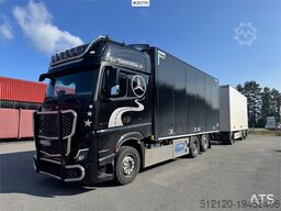 Mercedes-Benz Actros 2563 6x2 Box Truck