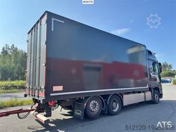 Mercedes-Benz Actros 2563 6x2 Box Truck