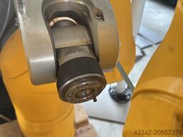 STÄUBLI Roboter CS8C-RX90