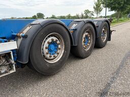Renders EURO 800 Multichassis / Mercees Axles / Liftaxl...