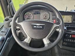 MAN 26.360 TGS 2 TONS TAILLIFT LAST AXLE STEERING 6...