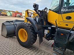 KOMATSU WA200 * WENIG BELASTET * TOP * NEUE REIFEN