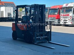 DOOSAN D30 GP / 34kW / Seitenhub /4,71m Hub./ken